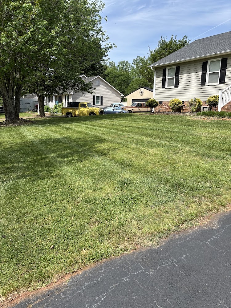 Jolly's Lawn Care Service LLC